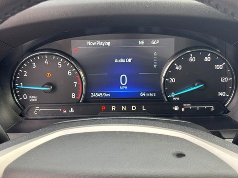 Used 2022 Ford Explorer XLT image 23