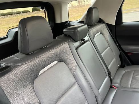 Used 2025 Ford Bronco Sport Badlands image 32