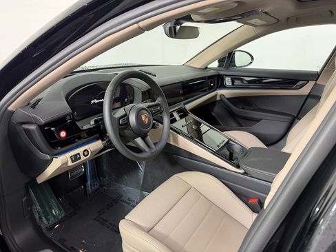 New 2026 Porsche Panamera RWD image 4