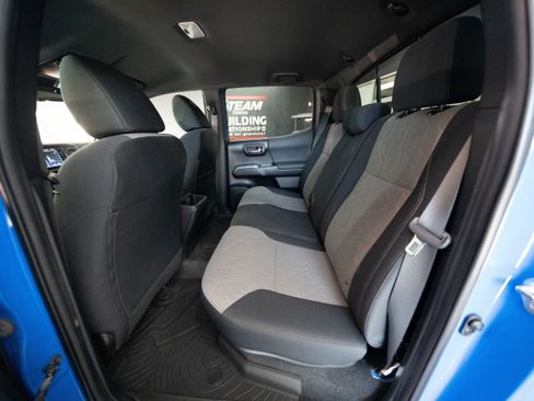 Used 2021 Toyota Tacoma TRD Sport AWD/4WD image 23