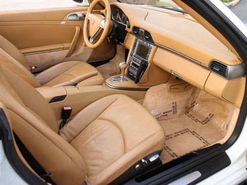 Used 2005 Porsche 911 Carrera RWD image 19