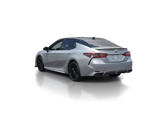 Used 2024 Toyota Camry XSE FWD image 6