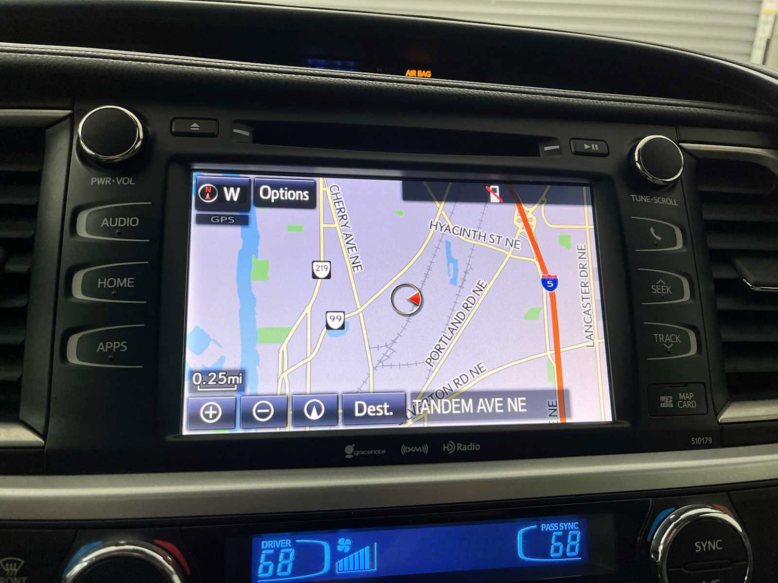 Used 2017 Toyota Highlander XLE AWD/4WD image 26