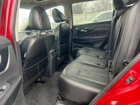 Used 2018 Nissan Rogue SL w/ Premium Package AWD/4WD image 28