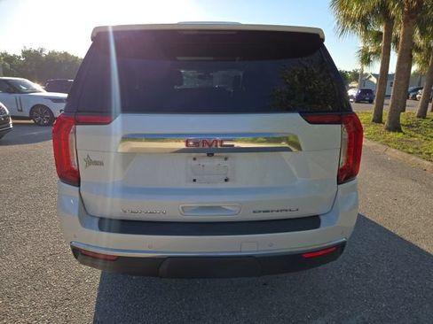 Used 2022 GMC Yukon Denali AWD/4WD image 4