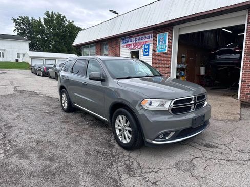 Used 2019 Dodge Durango SXT image 3