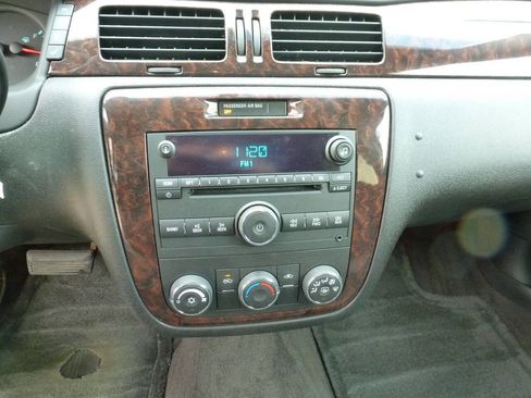 Used 2014 Chevrolet Impala Limited LS image 13