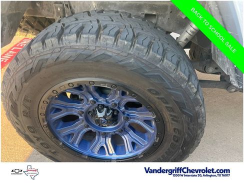 Used 2024 Jeep Gladiator Sport AWD/4WD image 12