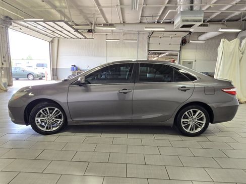 Certified 2016 Toyota Camry SE FWD image 10