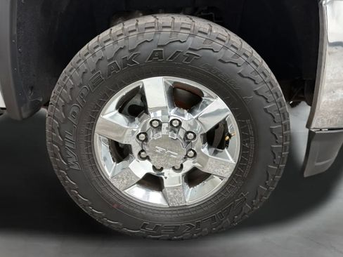Used 2017 GMC Sierra 2500 SLT AWD/4WD image 24