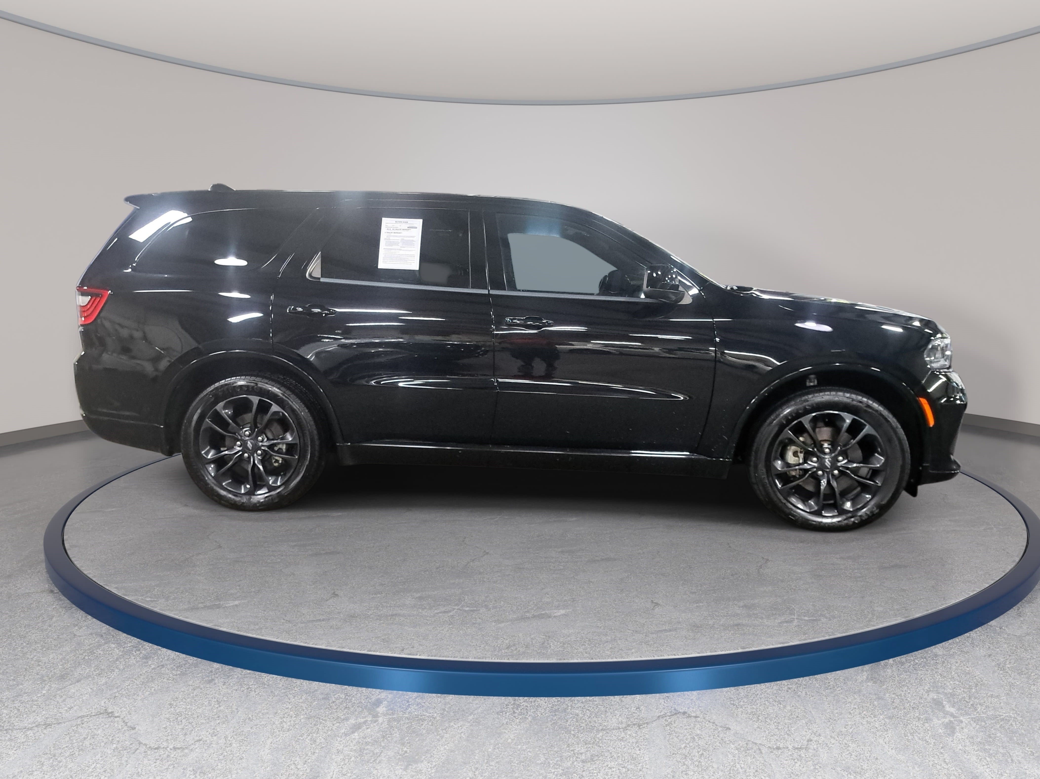 Used 2022 Dodge Durango SXT w/ Blacktop Package RWD image 4