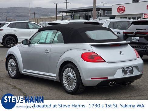 Used 2013 Volkswagen Beetle 2.5 50's Edition image 3