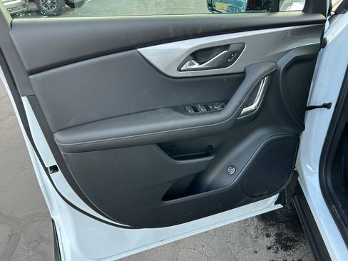 New 2026 Chevrolet Blazer LT w/ Convenience Package image 9