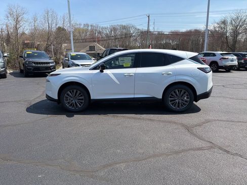 New 2026 Nissan Murano SL w/ Comfort Package AWD/4WD image 2