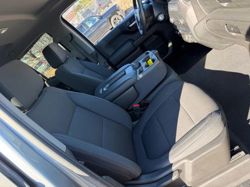 Used 2019 Chevrolet Silverado 1500 Custom w/ Custom Convenience Package image 7