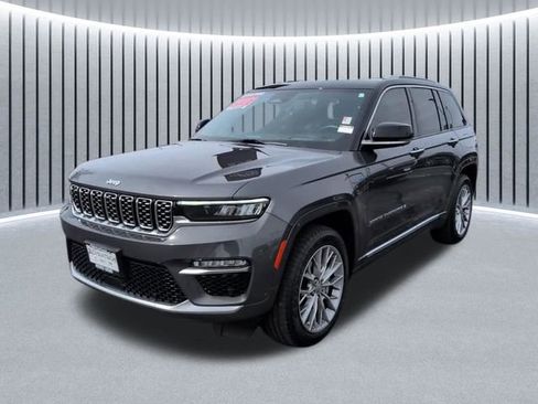 Used 2022 Jeep Grand Cherokee Summit w/ Advanced Protech Group IV image 2