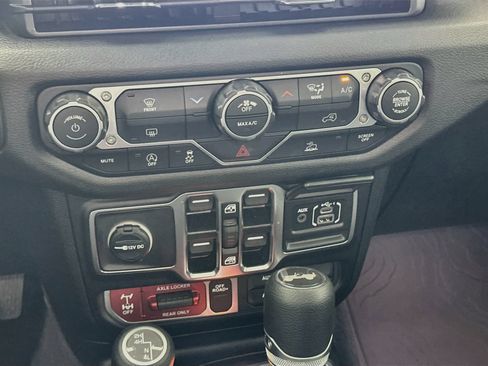 Used 2026 Jeep Wrangler Unlimited Sport AWD/4WD image 16