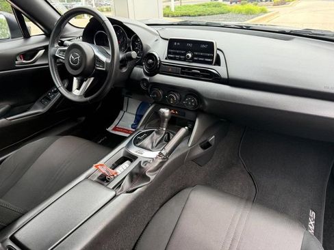 Used 2016 MAZDA MX-5 Miata Sport RWD image 12