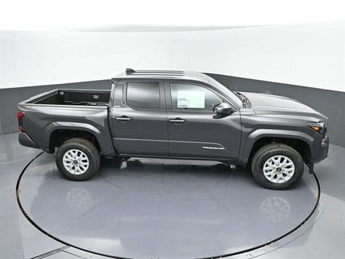 Certified 2026 Toyota Tacoma SR5 RWD image 92