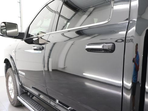 Used 2022 RAM 2500 Laramie AWD/4WD image 32