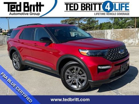 Used 2023 Ford Explorer XLT w/ Equipment Group 202A AWD/4WD image 1