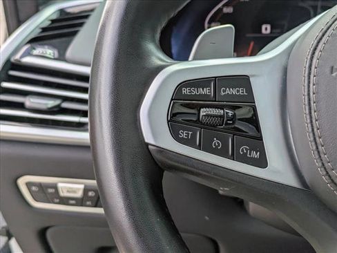 Used 2021 BMW X7 M50i w/ Dynamic Handling Package image 10