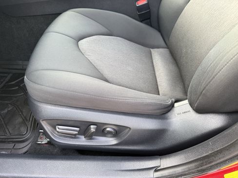 Used 2023 Toyota Camry LE image 27