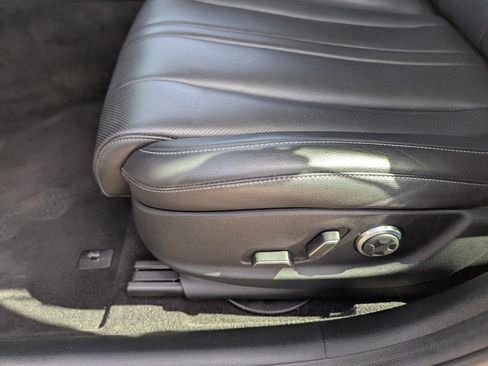 Used 2023 Genesis G80 2.5T image 11