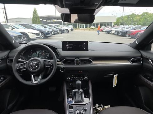 New 2025 MAZDA CX-5 Signature image 19