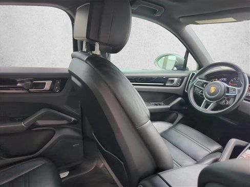 Used 2022 Porsche Cayenne Platinum Edition AWD/4WD image 20