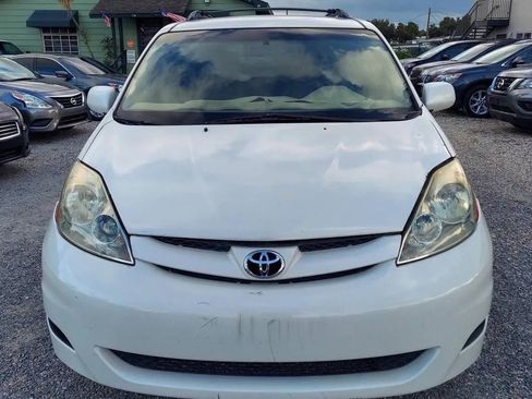 Used 2006 Toyota Sienna XLE Limited image 2