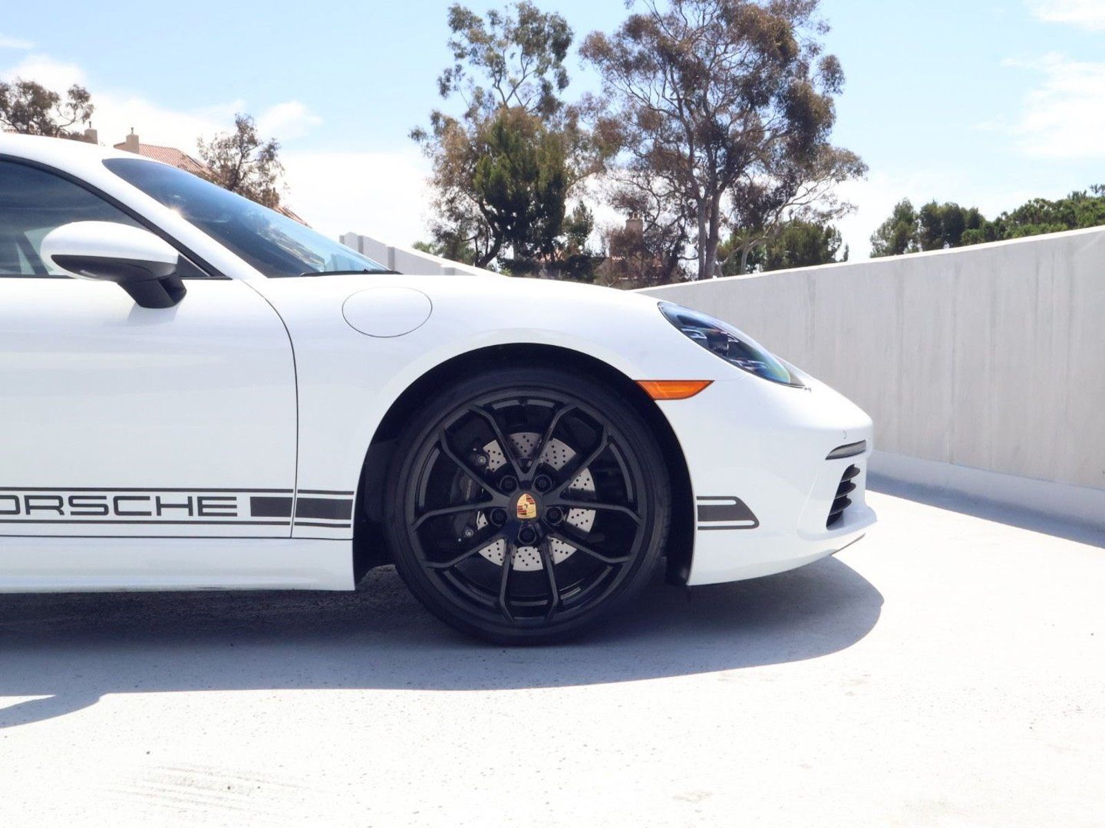 Certified 2024 Porsche 718 Cayman RWD image 11