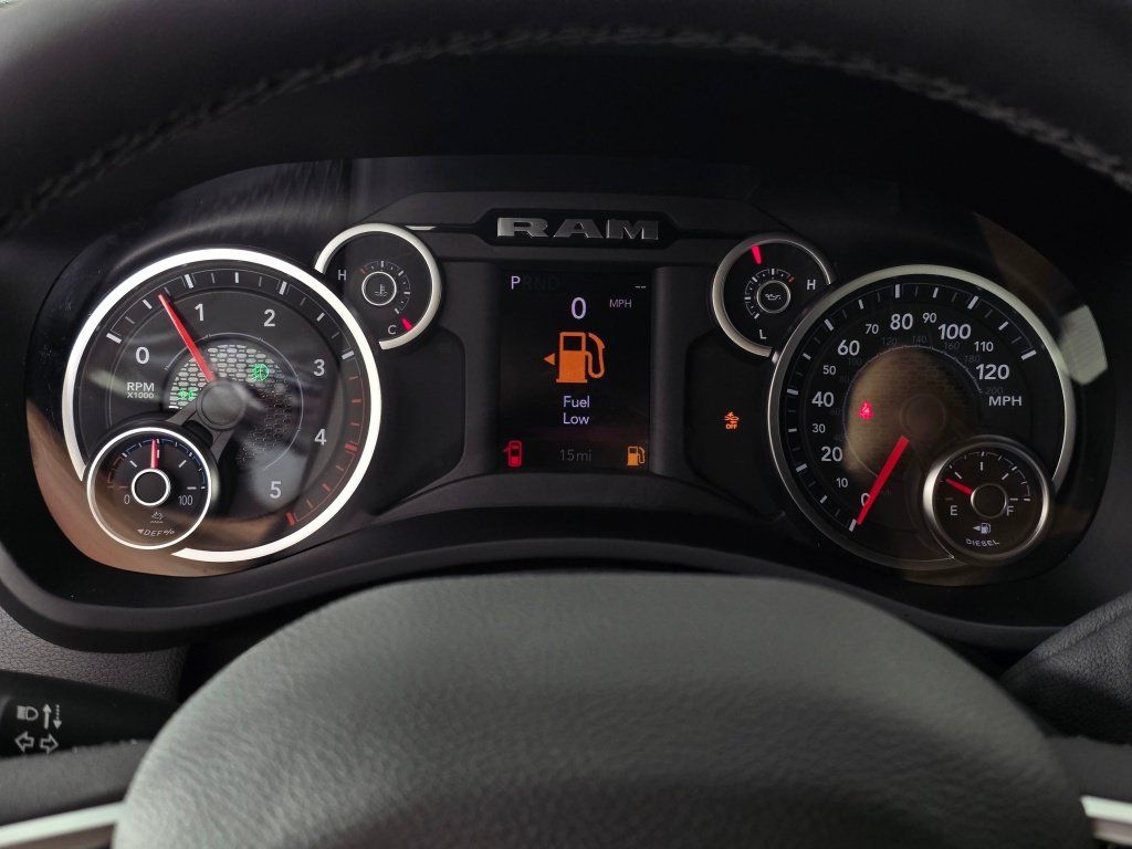 New 2026 RAM 3500 Big Horn AWD/4WD image 21
