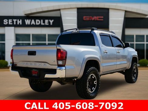 Used 2021 Toyota Tacoma SR5 RWD image 7