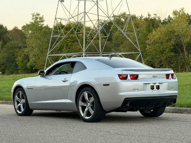 Used 2010 Chevrolet Camaro LT w/ RS Package RWD image 11