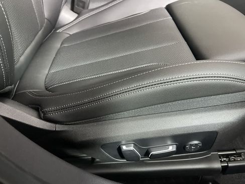 Used 2024 BMW M340i xDrive w/ Driving Assistance Package AWD/4WD image 18