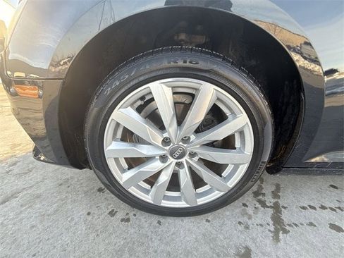 Used 2017 Audi A4 2.0T Ultra Premium w/ Convenience Package image 10