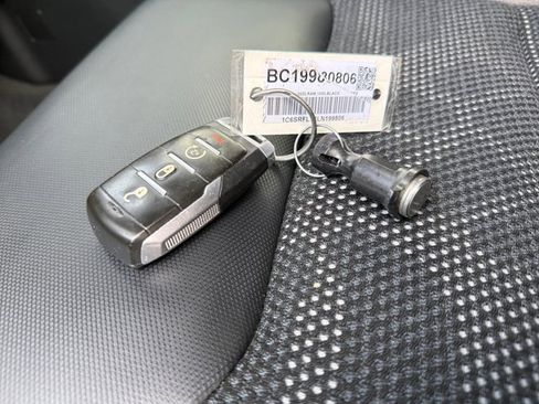 Used 2020 RAM 1500 Rebel w/ Level 2 Equipment Group AWD/4WD image 17