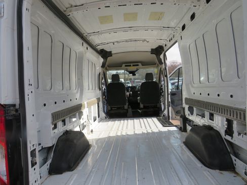 Used 2019 Ford Transit 250 148 Medium Roof image 24