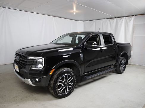 Used 2024 Ford Ranger Lariat w/ FX4 Off-Road Package AWD/4WD image 17