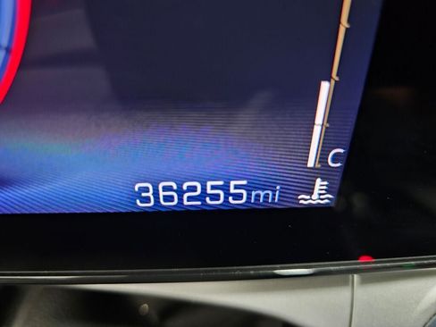 Used 2025 Chevrolet Trax LT FWD image 21