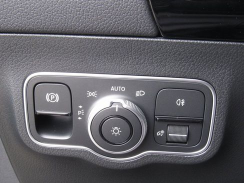 New 2025 Mercedes-Benz GLA 35 AMG 4MATIC image 39