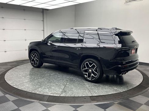 Certified 2025 Chevrolet Traverse High Country w/ LPO, Floor Liner Package AWD/4WD image 2