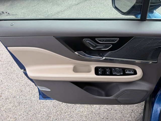 Used 2020 Lincoln Corsair AWD image 20