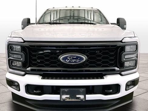 Used 2023 Ford F350 XLT w/ XLT Premium Package AWD/4WD image 3