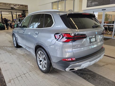 New 2026 BMW X5 xDrive40i w/ Premium Package image 5