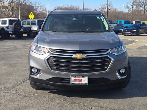 Used 2018 Chevrolet Traverse LT image 4