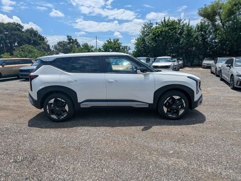 New 2027 Kia Seltos S FWD image 7