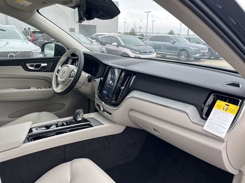 New 2025 Volvo XC60 B5 Plus w/ Protection Package Premier image 11