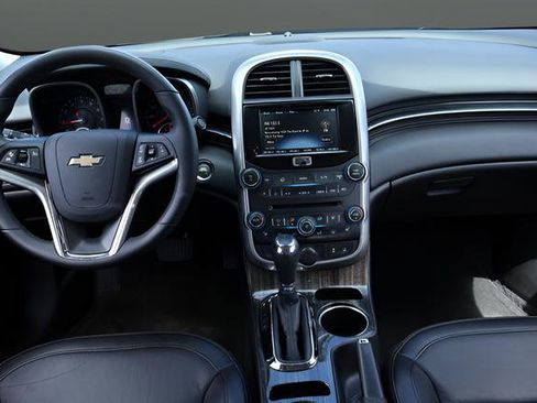 Used 2015 Chevrolet Malibu LTZ FWD image 17